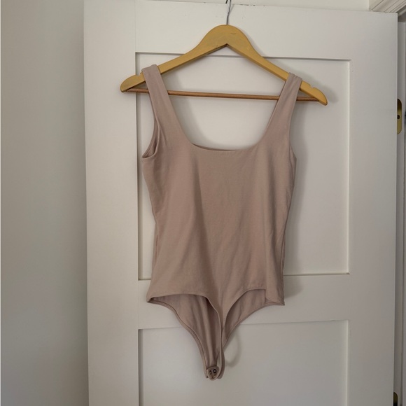 Abercrombie Tan/Brown Thong Bodysuit Size Medium - Picture 2 of 6